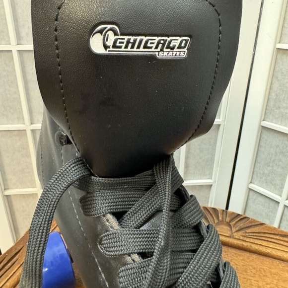 Chicago Skates, Unisex, Skate, Black, Sz 6, Laces,Blue wheels, Roller skates.! - Picture 10 of 12
